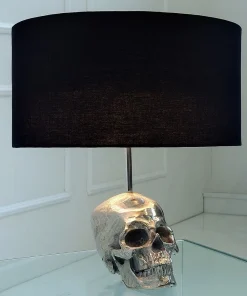 Cagü | Tischlampe Totenkopf KIDD Schwarz & Silber aus Aluminium 44cm